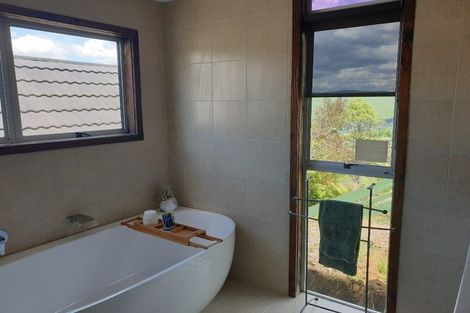 Photo of property in 72 Mountain Road, Western Heights, Rotorua, 3015