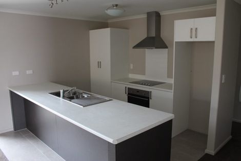 Photo of property in 28 Trauzer Place, Flagstaff, Hamilton, 3210