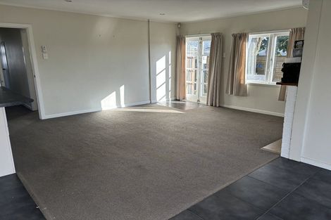 Photo of property in 14 Beatty Road, Pukekohe, 2120