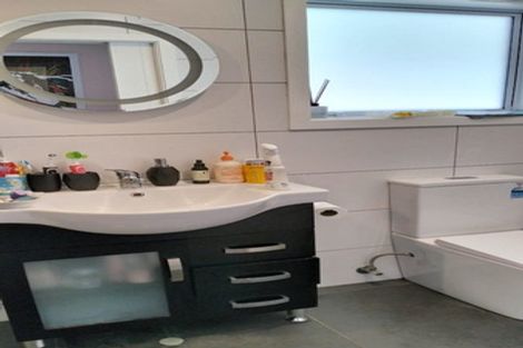 Photo of property in 562 Main Road North, Timberlea, Upper Hutt, 5018