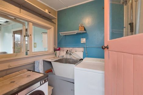 Photo of property in 15 Douglas Road, Amberley, 7410