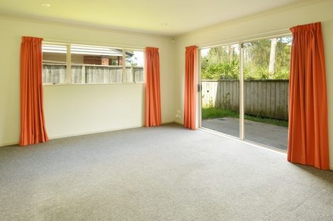 Photo of property in 64a Peverill Crescent, Papatoetoe, Auckland, 2025