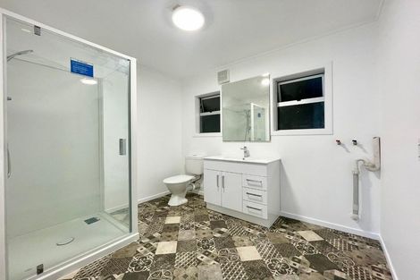 Photo of property in 57-5a Carrington Street, Lower Vogeltown, New Plymouth, 4310
