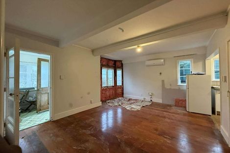 Photo of property in 30 Childers Terrace, Kilbirnie, Wellington, 6022