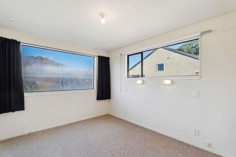 Photo of property in 6a Dart Place, Fernhill, Queenstown, 9300
