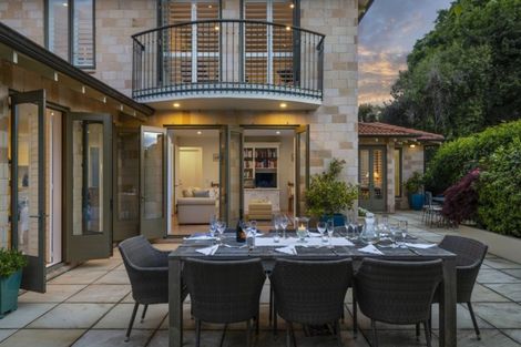 Photo of property in 30 Makora Street, Fendalton, Christchurch, 8041