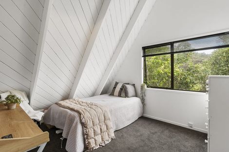 Photo of property in 43 Phillip Avenue, Glen Eden, Auckland, 0602