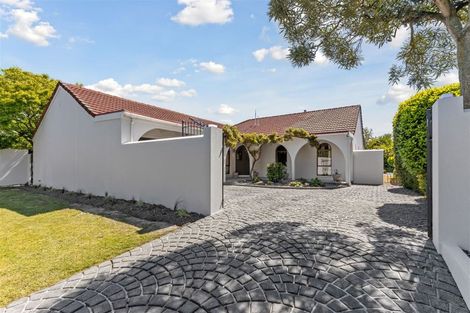 Photo of property in 56 Solway Avenue, Ilam, Christchurch, 8041