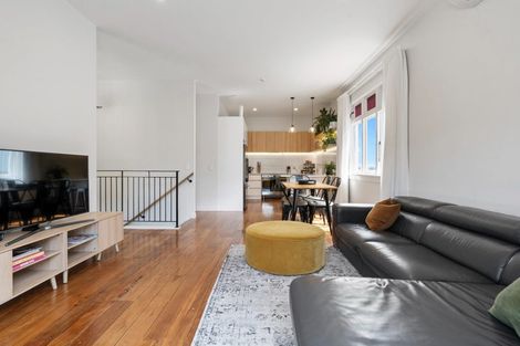 Photo of property in 43 Roberton Road, Avondale, Auckland, 1026