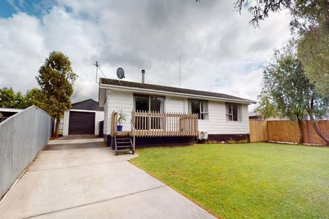 Photo of property in 24 Fergusson Street, Marton, 4710