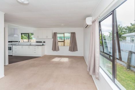 Photo of property in 100b Mako Mako Road, Levin, 5510