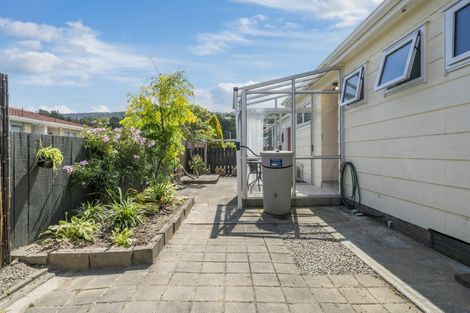 Photo of property in 16b Beauchamp Street, Tawa, Wellington, 5028