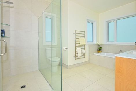 Photo of property in 33 Marian Drive, Inner Kaiti, Gisborne, 4010