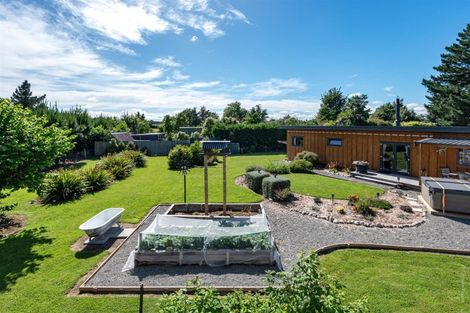 Photo of property in 5 Cross Street, Coalgate, 7673