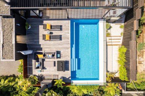 Photo of property in 120 Pendarves Street, New Plymouth, 4312