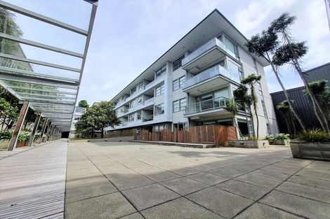 Photo of property in Revolucion Apartments, 101e/28 Torrens Terrace, Mount Cook, Wellington, 6011