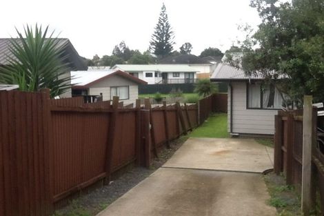 Photo of property in 2/57 Redcrest Avenue, Red Hill, Papakura, 2110