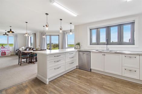 Photo of property in 308 Timaru Road, Waimate, 7978