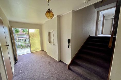 Photo of property in 22 Kahurangi Place, Hillpark, Auckland, 2102