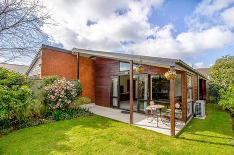 Photo of property in 32a Farquhars Road, Redwood, Christchurch, 8051