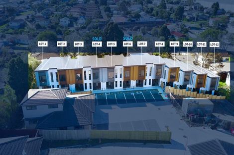 Photo of property in 7/32 Brandon Road, Glen Eden, Auckland, 0602