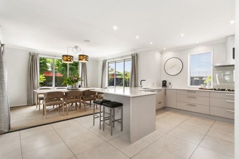 Photo of property in 16 Queenswood Gardens, Mairehau, Christchurch, 8052