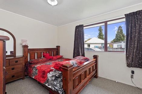 Photo of property in 7a Davey Place, Fairfield, Hamilton, 3214