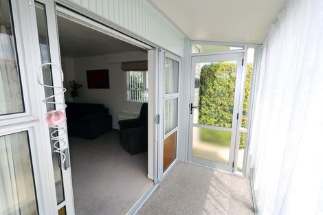 Photo of property in 26 Oberon Street, Stratford, 4332