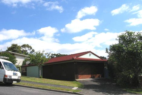 Photo of property in 5 Valdese Rise, Browns Bay, Auckland, 0630