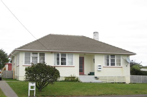 Photo of property in 7 Blackmore Street, Lynmouth, New Plymouth, 4310