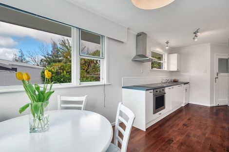 Photo of property in 28 Beverley Crescent, Hillcrest, Hamilton, 3216