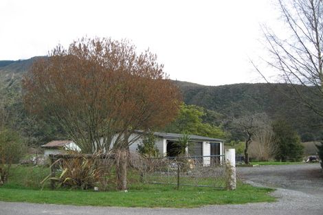 Photo of property in 190 Fairfax Street, Murchison, 7007