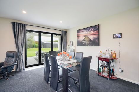 Photo of property in 171 Dunns Road, Otatara, Invercargill, 9879