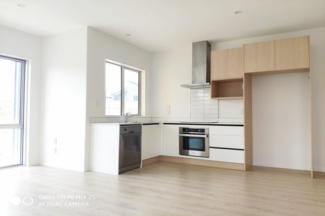 Photo of property in 2 Herekino Street, Westgate, Auckland, 0814