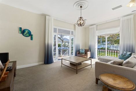 Photo of property in 2/12 Mariposa Crescent, Birkenhead, Auckland, 0626