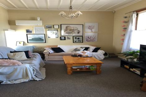 Photo of property in 37 Napier Terrace, Hospital Hill, Napier, 4110