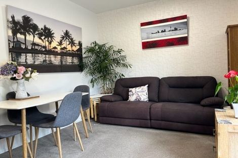 Photo of property in The Grange, 39/92 Bush Road, Albany, Auckland, 0632