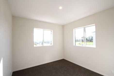 Photo of property in 10 Divide Loop, Takanini, 2112