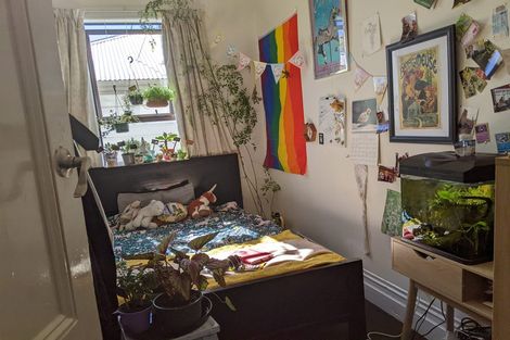 Photo of property in 50 Te Wharepouri Street, Berhampore, Wellington, 6023