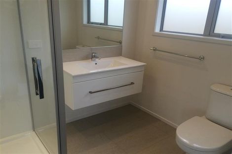 Photo of property in 71 Links Drive, Waiwhakaiho, New Plymouth, 4312