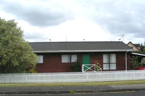 Photo of property in 1/2 Becroft Drive, Forrest Hill, Auckland, 0620