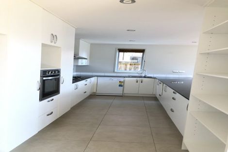 Photo of property in 29 Horizon View Road, Oteha, Auckland, 0632