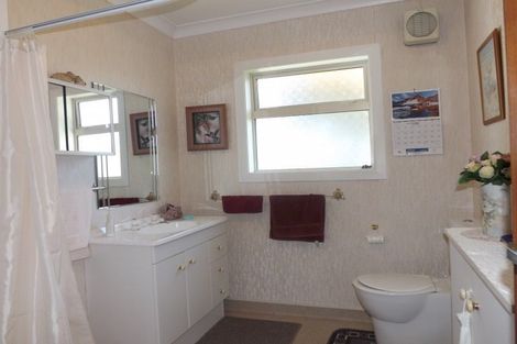 Photo of property in 2 Harrow Street, Levin, 5510