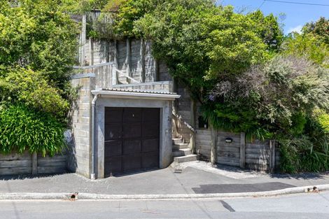 Photo of property in 24 Pembroke Road, Northland, Wellington, 6012