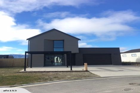 Photo of property in 1 Alandale Place, Wanaka, 9305