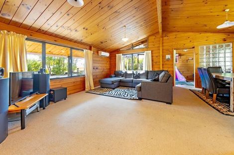 Photo of property in 13 Eterna Place, Clover Park, Auckland, 2019