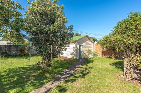 Photo of property in 33 Abbot Street, Gonville, Whanganui, 4501
