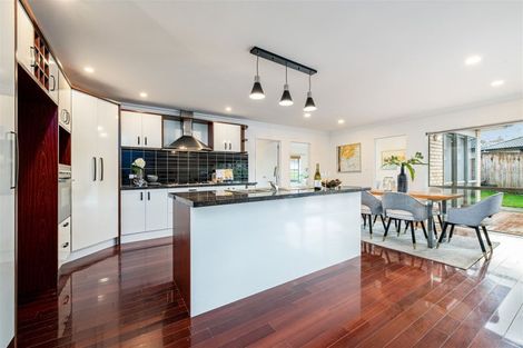 Photo of property in 29 Sapperton Drive, Henderson, Auckland, 0612