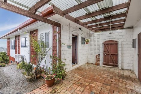 Photo of property in 8 Downing Street, Crofton Downs, Wellington, 6035