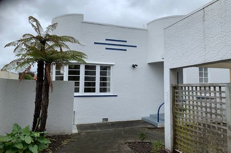 Photo of property in 27 Ake Ake Avenue, Hokowhitu, Palmerston North, 4410